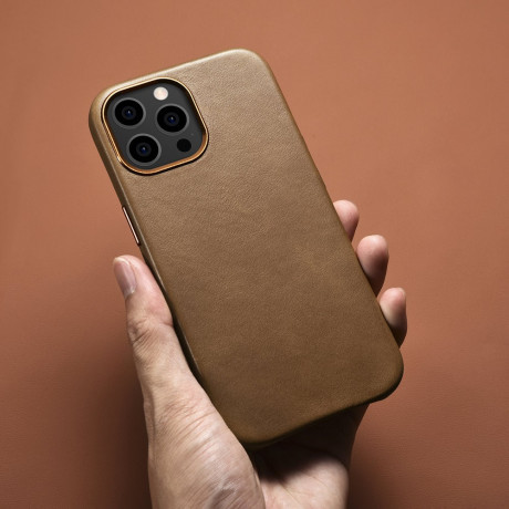 Шкіряний чохол iCarer Leather Oil Wax (MagSafe) для iPhone 13 Pro Max - коричневий