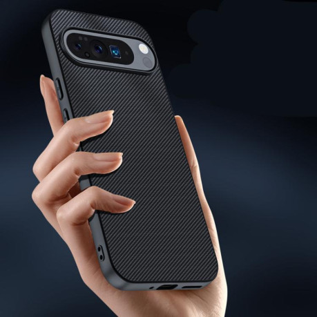 Протиударний чохол Carbon Fiber Texture Printing для Google Pixel 10/10 Pro - золотий