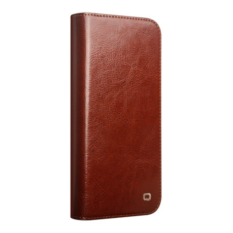 Кожаный чехол-книжка QIALINO Classic Genuine Leather для iPhone 16 Plus - коричневый