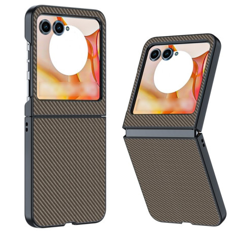 Протиударний чохол Carbon Fiber Texture Printing на Motorola Razr 50 5G - золотий