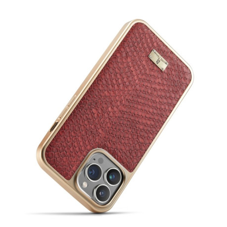 Чехол Fierre Shann Snake Texture Electroplating для iPhone 15 - красный