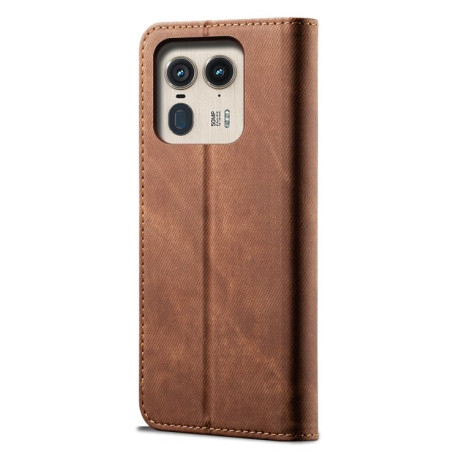 Чохол книжка Denim Texture Casual Style на Motorola Edge 50 Ultra - коричневий