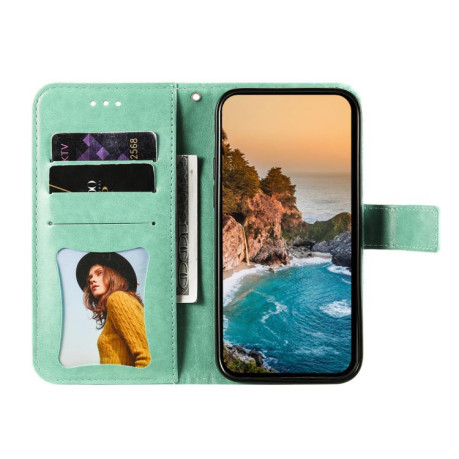 Чохол-книжка 7-petal Flowers Embossing для Motorola Moto G15/G15 Power - зелений