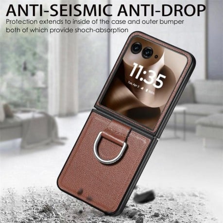 Противоударный чехол Litchi Texture на Motorola Razr 60 Ultra - коричневый