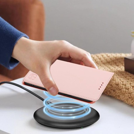 Чехол-книжка RC01 Dual-Folded Magnetic Suction RFID Leather на Motorola Edge 5G 2025 / Edge 60 Fusion - розовый