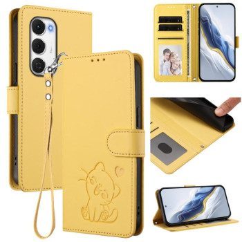 Чехол-книжка Escase с рельефным котом и ремешком на Tecno Spark 40 Pro+ 4G — жёлтый