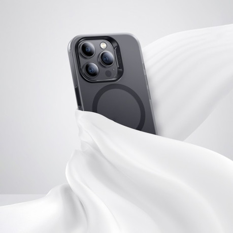 Протиударний чохол Benks Magsafe Magnetic для iPhone 15 Pro Max - білий