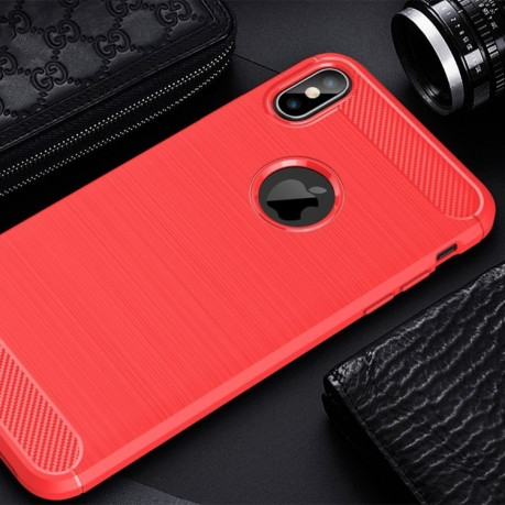 Противоударный чехол Brushed Texture Carbon Fiber на  iPhone XS Max красный
