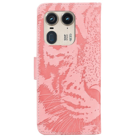 Чехол-книжка Tiger Embossing для Motorola Edge 50 Ultra - розовый