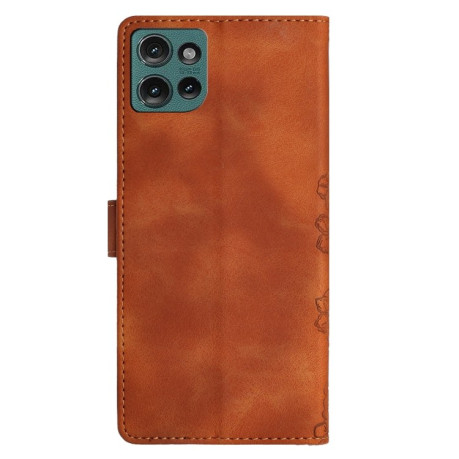Чехол-книжка Cherry Blossom Butterfly Skin Feel Embossed на Motorola Edge 50 5G - коричневый