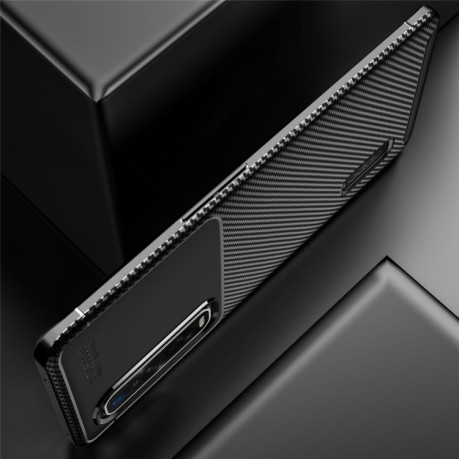 Ударозащитный чехол HMC Carbon Fiber Texture на Realme 7 - черный