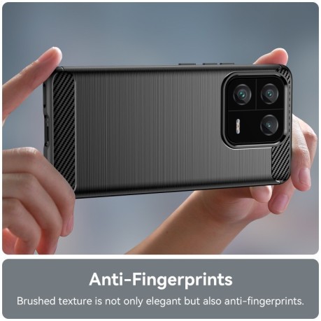 Противоударный чехол Brushed Texture Carbon Fiber на Xiaomi 13 Pro - черный
