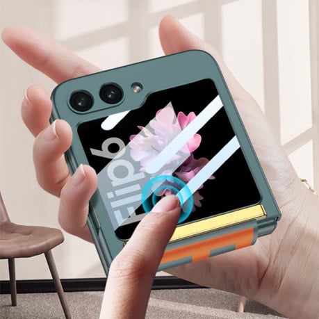 Противоударный чехол GKK Wristband для Samsung Galaxy  Flip 6 5G - серебристый