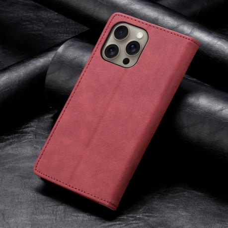 Чехол-книжка Business Solid Color Magnetic RFID Leather на iPhone 16 Pro Max - красный