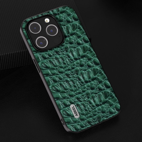 Чехол ABEEL Genuine Leather Canopy Black Edge Phone Case для iPhone 15 - зеленый