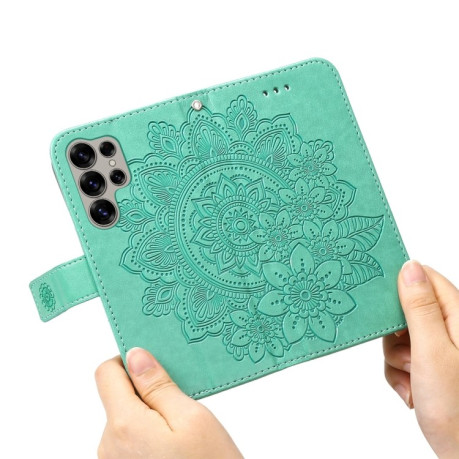 Чохол-книжка 7-petal Flowers Embossing  для Samsung Galaxy S25 Ultra 5G - зелений