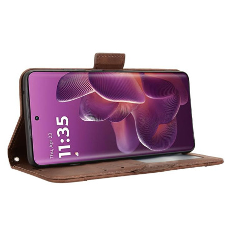 Чехол-книжка Skin Feel Calf на Motorola Edge 60 Pro - коричневый