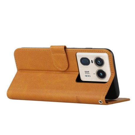 Чехол-книжка Stitching Calf Texture для Motorola Edge 50 Ultra - желтый