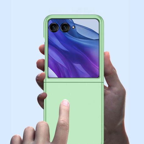 Противоударный чехол Fuel Injection PC Skin Feel для Motorola Razr 60 Ultra - белый