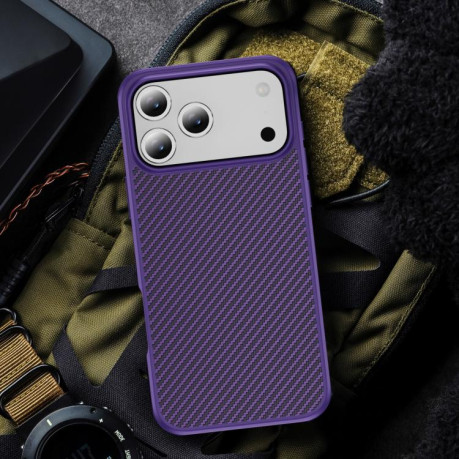 Ударозащитный чехол Carbon Fiber Texture Skin-feel Acrylic на iPhone 17 Pro - фиолетовый