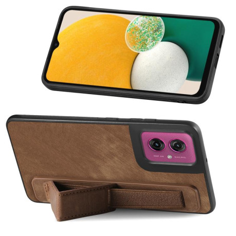 Противоударный чехол Retro Wristband Holder Leather Back для Motorola Moto G55 - коричневый