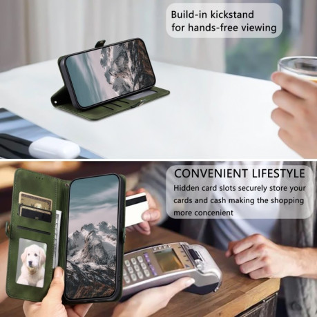 Чехол-книжка Totem Embossed Magnetic Leather для Motorola Moto G75 5G - зеленый