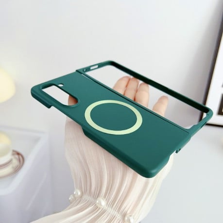 Противоударный чехол Skin Feel MagSafe Magnetic для Samsung Galaxy  Fold 6 - зеленый