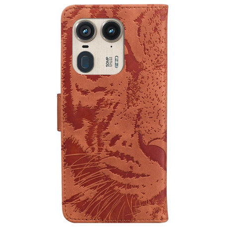 Чехол-книжка Tiger Embossing для Motorola Edge 50 Ultra - коричневый