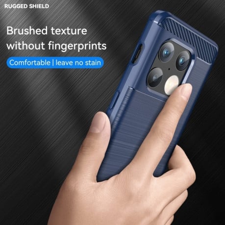 Противоударный чехол Brushed Texture Carbon Fiber на OnePlus 10 Pro 5G - синий
