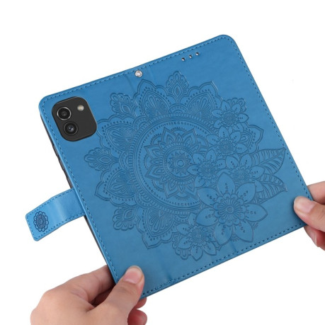 Чехол-книжка 7-petal Flowers Embossing для Samsung Galaxy A03/A04E - синий