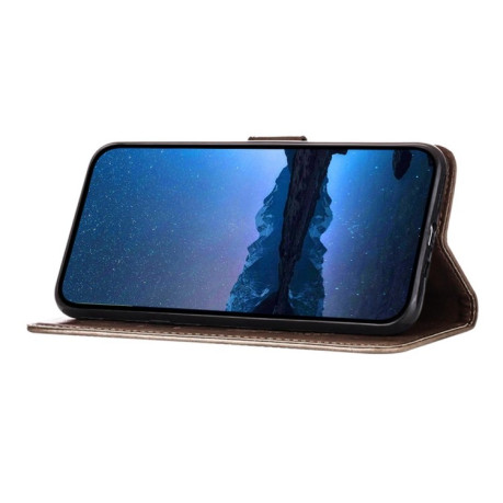 Чехол-книжка Embossed Butterfly для Infinix Smart 8 Plus / Smart 8 Pro - серый