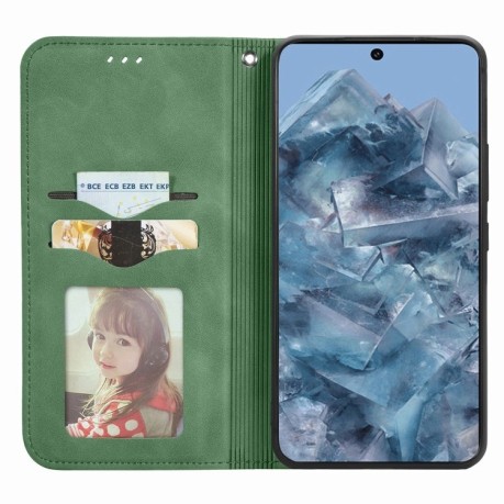 Чохол-книжка Retro Skin Feel Business Magnetic для Google Pixel 8a - зелений