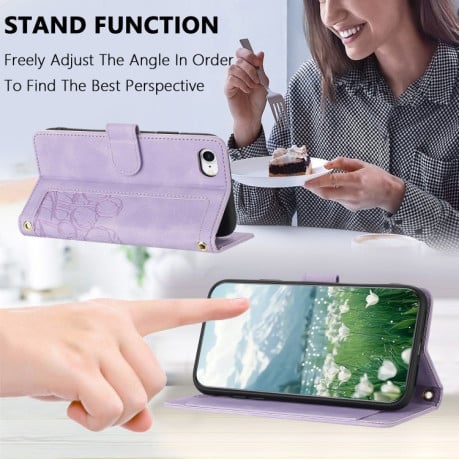 Чохол-книжка Tulips Embossed Leather для iPhone 16e - фіолетовий