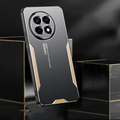 Противоударный чехол Blade Series для OnePlus 13R/Ace 5/Ace 5 Pro  - золотой