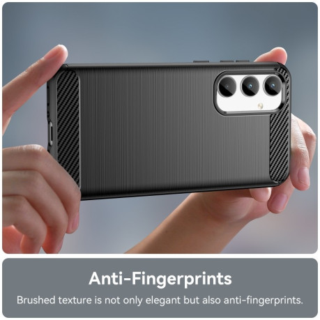 Противоударный чехол Brushed Texture Carbon Fiber на Samsung Galaxy A35 - черный