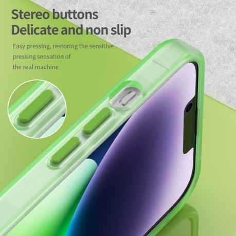 Противоударный чехол  MagSafe Frosted Translucent TPU + PC для iPhone 16 - зеленый