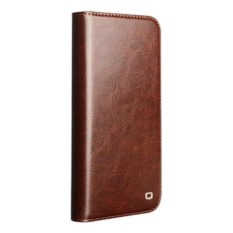Чехол-книжка QIALINO Classic с натуральной кожи на iPhone 17 - коричневый