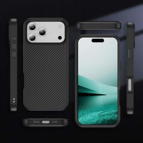 Ударозащитный чехол Carbon Fiber Texture Skin-feel Acrylic на iPhone 17 Pro - черный