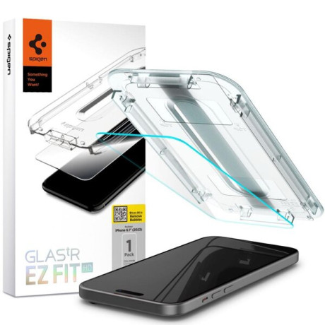Защитное стекло Spigen Glas.Tr &quot;EZ Fit&quot; для iPhone 15 Clear