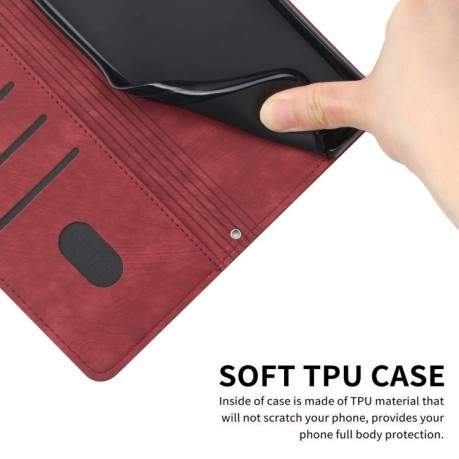 Чехол-книжка Skin Feel Stripe Pattern для Infinix Smart 8 - красный