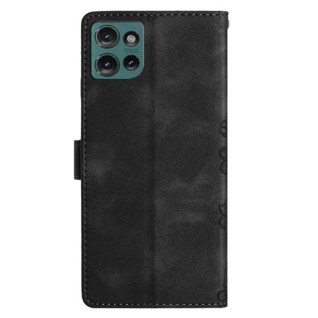 Чехол-книжка Cherry Blossom Butterfly Skin Feel Embossed на Motorola Edge 50 5G - черный