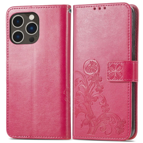 Чехол Four-leaf Clasp Embossed Buckle на iPhone 15 Pro -розовый