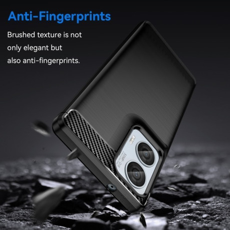 Протиударний чохол Brushed Texture Carbon Fiber на Motorola Moto G85 - чорний