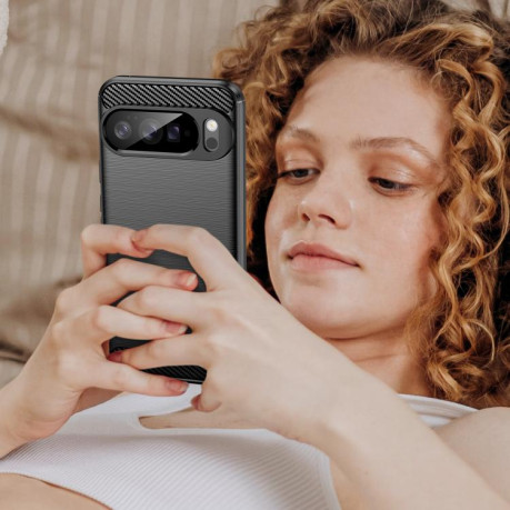 Протиударний чохол Brushed Texture Carbon Fiber на Google Pixel 10 Pro XL - чорний