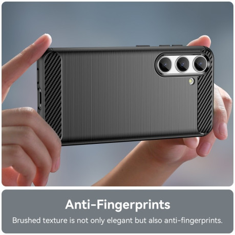 Противоударный чехол Brushed Texture Carbon Fiber на Samsung Galaxy S24 5G - черный