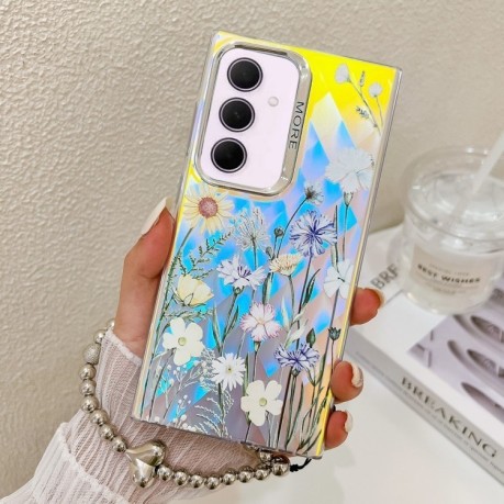 Чехол Electroplating Laser Flower Phone Case with Wrist Strap на Samsung Galaxy A35 5G - Chrysanthemum AH5