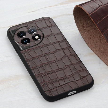 Противоударный чехол Crocodile Texture для OnePlus 11R / Ace 2 - коричневый