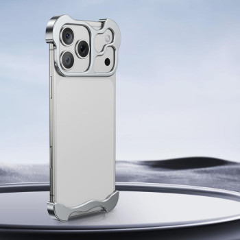 Протиударний чохол Frameless Metal Corner на iPhone 18 Pro Max — сріблястий