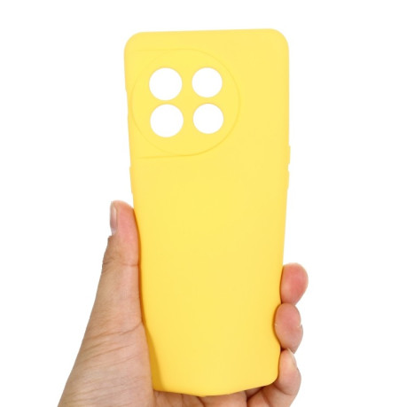 Силиконовый чехол Solid Color Liquid Silicone для OnePlus 11 - желтый