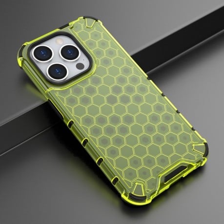 Чохол протиударний Honeycomb на iPhone 15 Pro - зелений